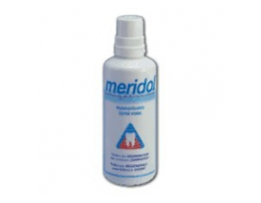 Meridol ústna voda - podporuje regeneráciu podráždených ďasien 400ml